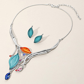 Crystal detail Enamel leaf necklace