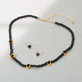 Faceted Floral Accent Wooden Beaded Necklace