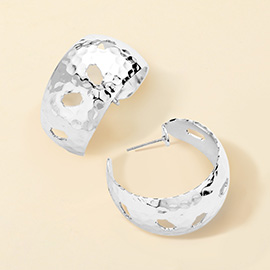 Cutout Detailed Metal Hoop Earrings