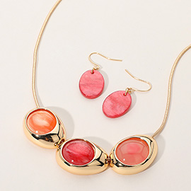 Sparkled Celluloid Acetate Pebble Link Pointed Necklace