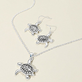 Antique Metal Sea Turtle Pendant Necklace