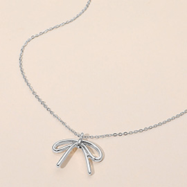 Metal Bow Pendant Necklace