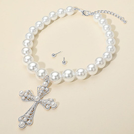 Bold Pearl Intricate Cross Pendant Chunky Pearl Beaded Statement Necklace