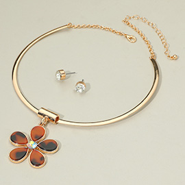 Resin Petal Floral Pendant Necklace