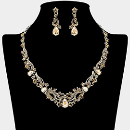 Elegant Teardrop Stone Cluster Accent Rhinestone Embellished Necklace