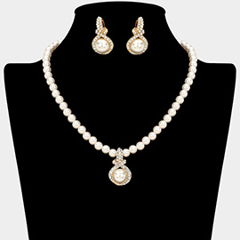 Rhinestone Paved Rim Pearl Pendant Accent Necklace