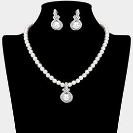 Rhinestone Paved Rim Pearl Pendant Accent Necklace
