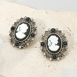 Vintage Cameo Oval Earrings