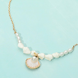 Pearl Accent Shell Pendant Pearl Beaded Necklace