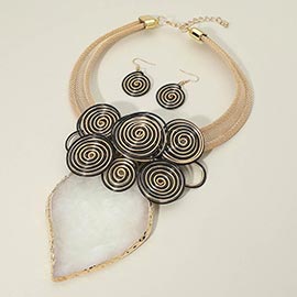 Bold Leaf Wire Spiral Embellished Pendant Accent Mesh Collar Statement Necklace